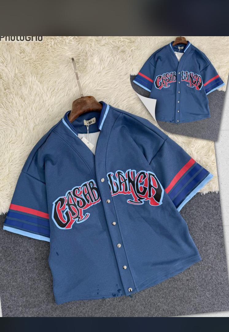 Minimal leather sneakers